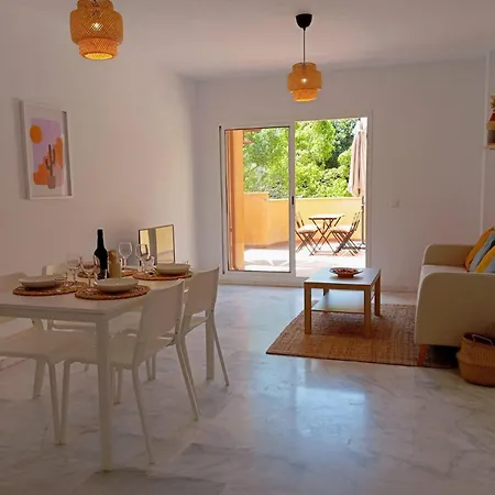 Apartment Stylish Spot Pass The Keys *