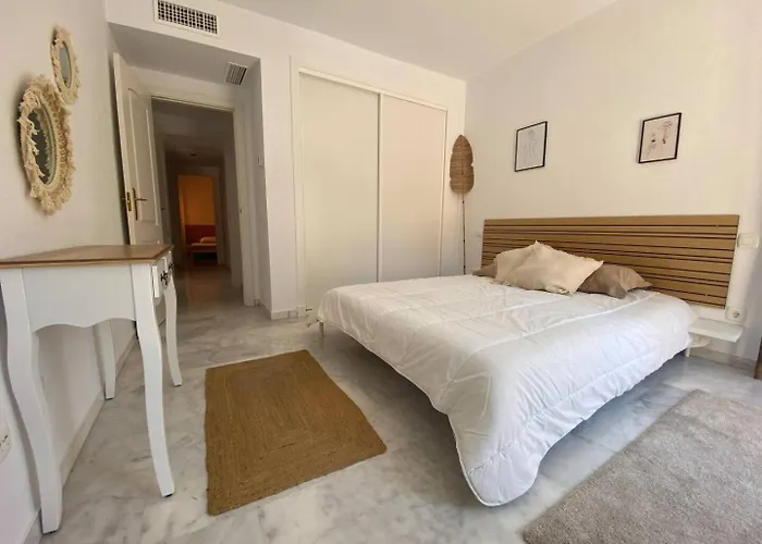 Apartment Stylish Spot Pass The Keys *