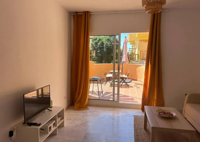Apartment Stylish Spot Pass The Keys