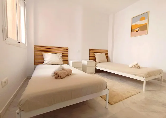 Stylish Spot Pass The Keys Apartment